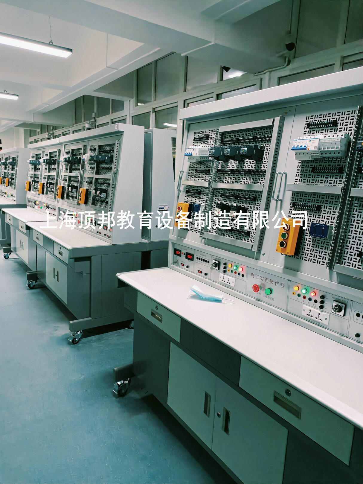 电工实训台(图3) 电工电子基础实操台