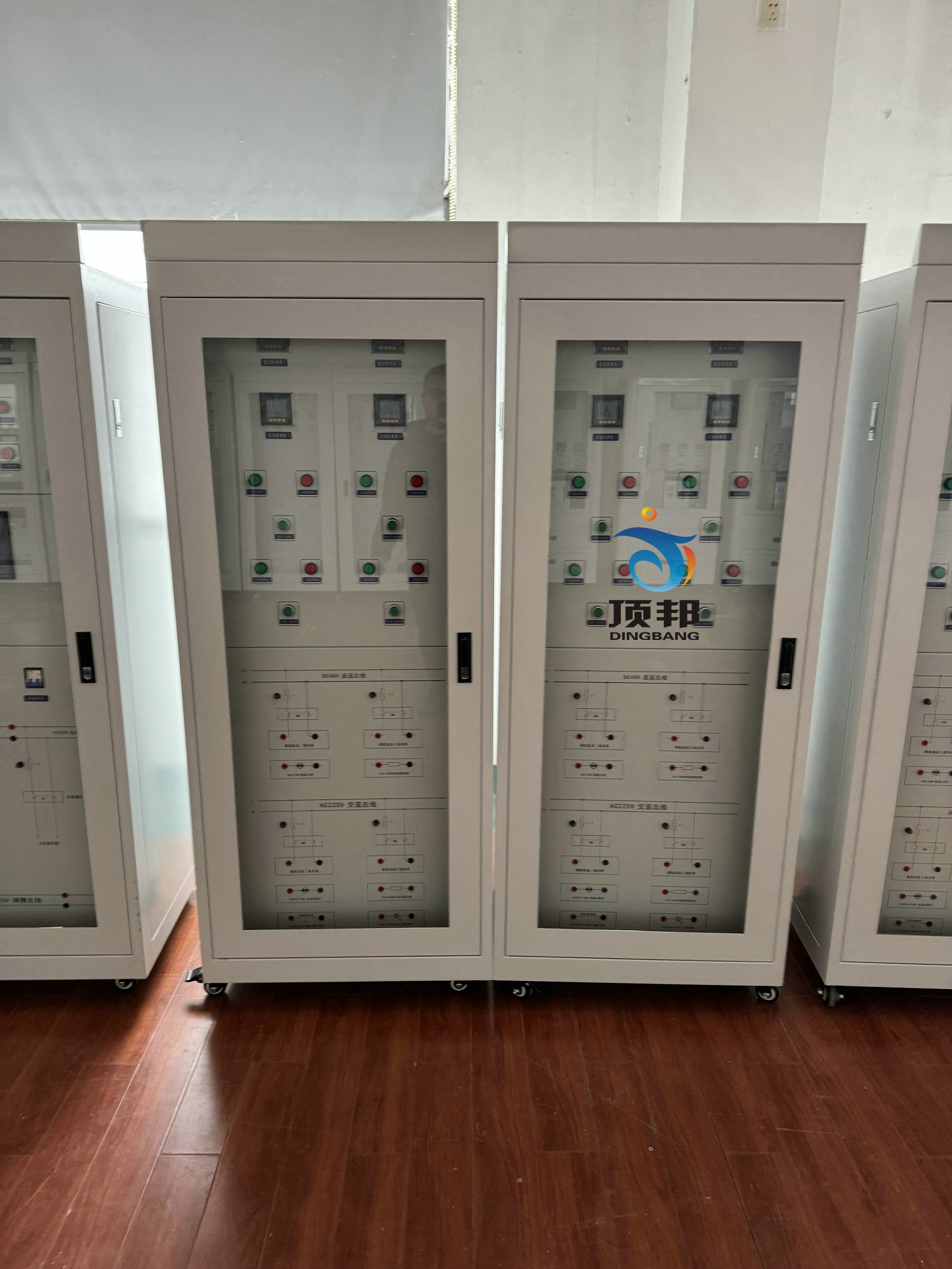 可再生能源智能微电网系统,微电网储能系统(图4) 可再生能源智能微电网系统